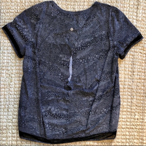 Lululemon Workout Top - Picture 2 of 5